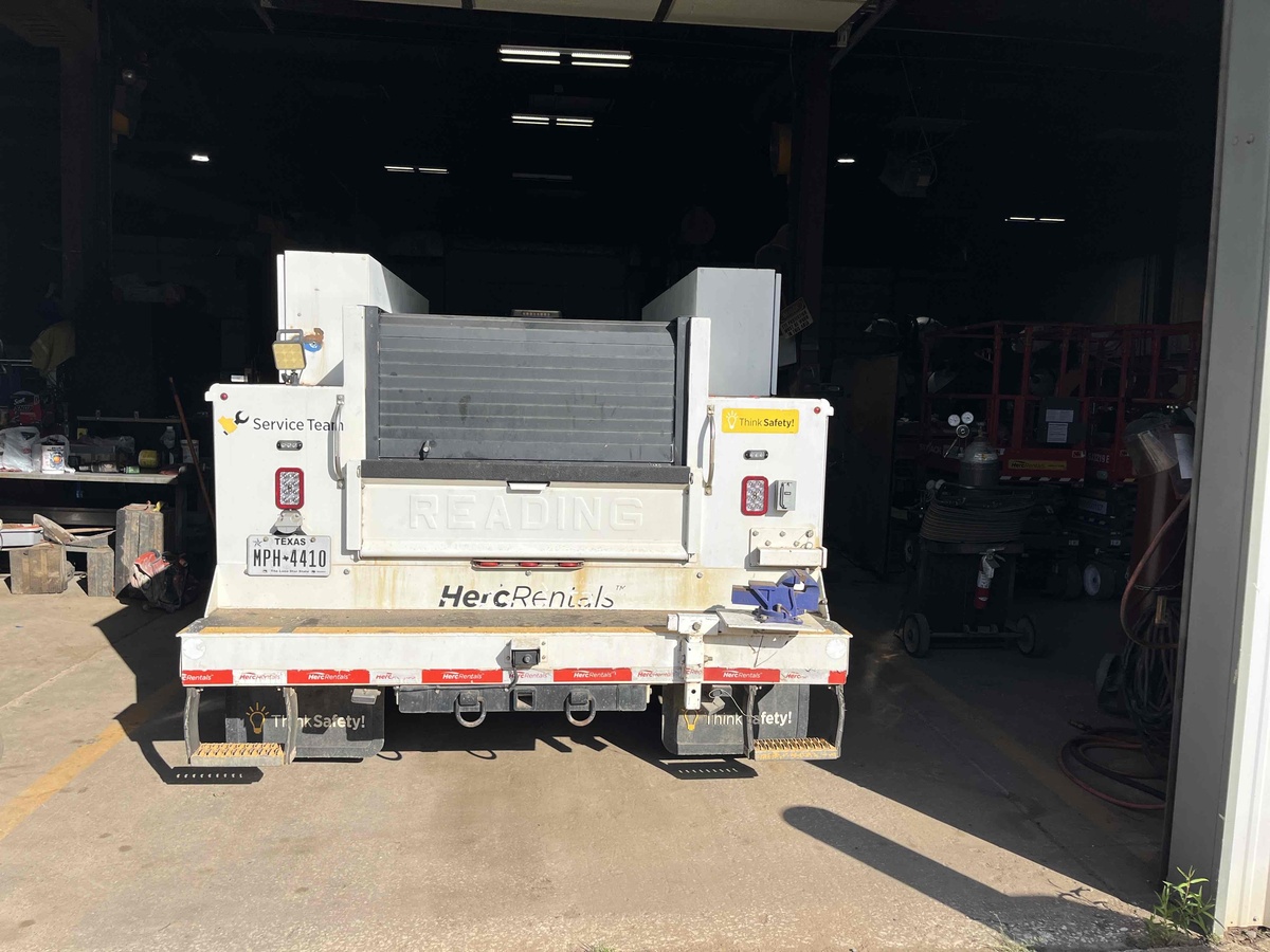 2019 Ford F550-5