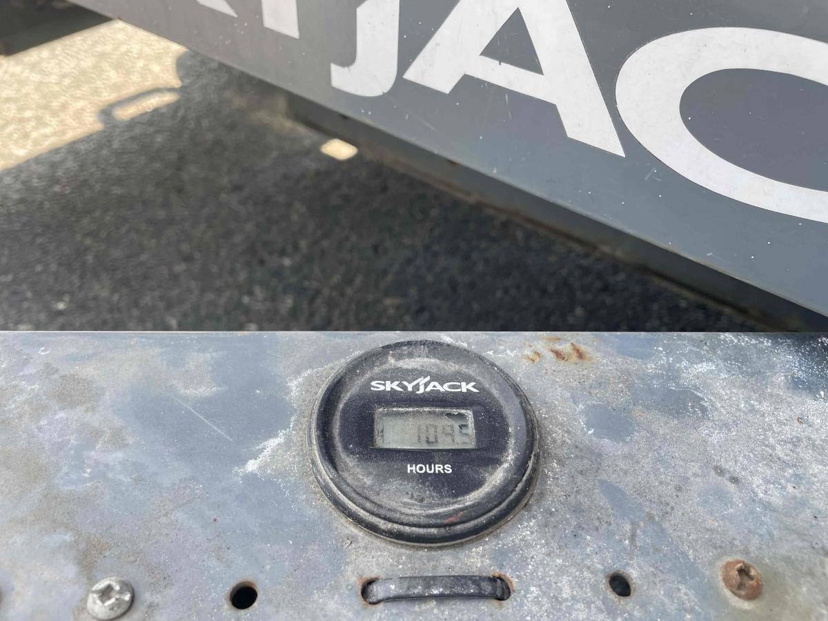 2017 Skyjack SJ-3220