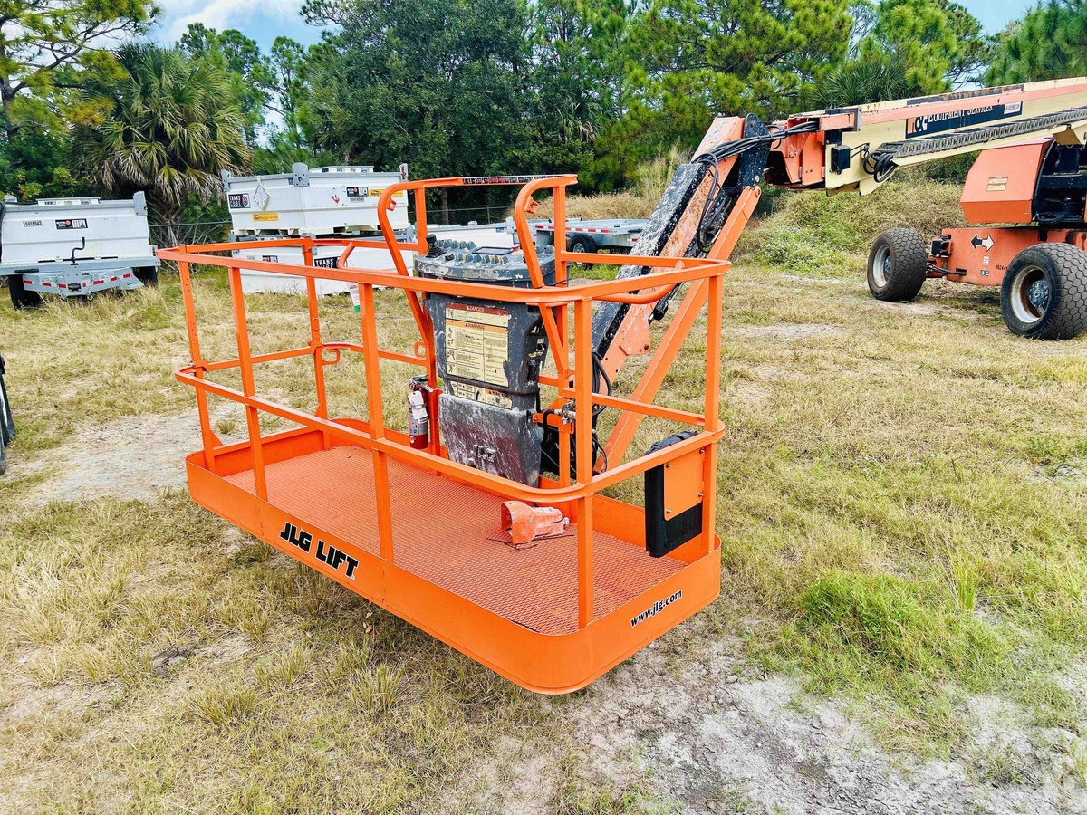 2018 JLG 860SJ-10