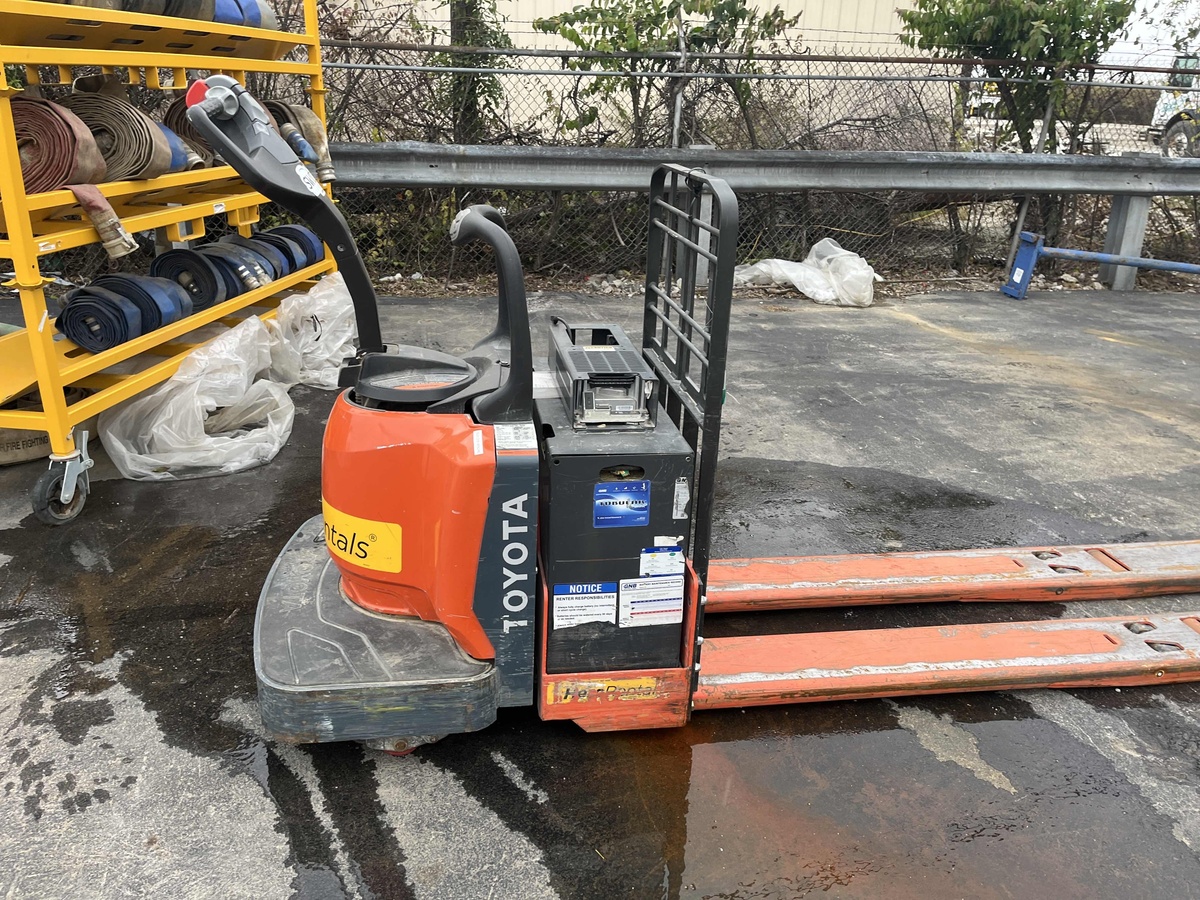 2020 Toyota 8HBE30-7