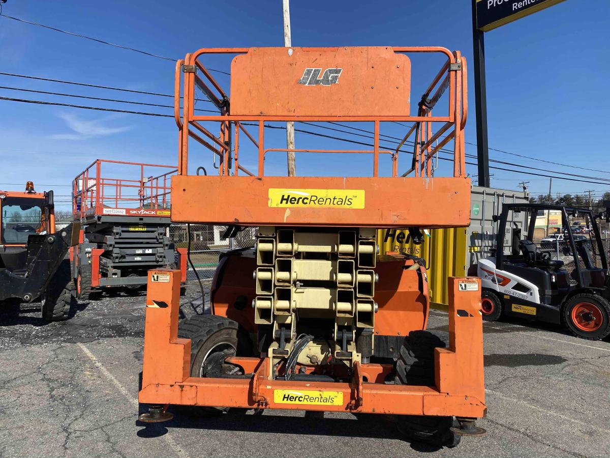 2015 JLG 4394RT