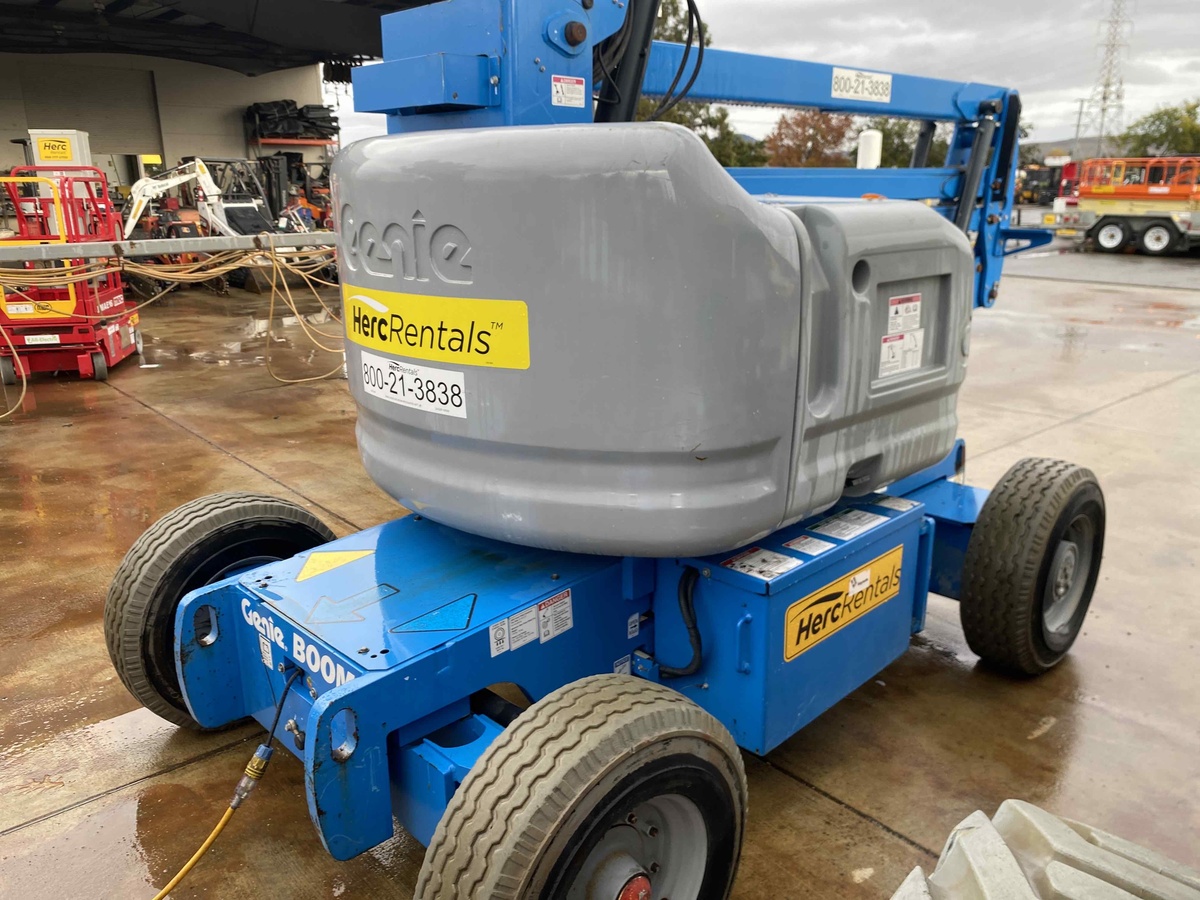 2018 Genie Z-45/25J-4