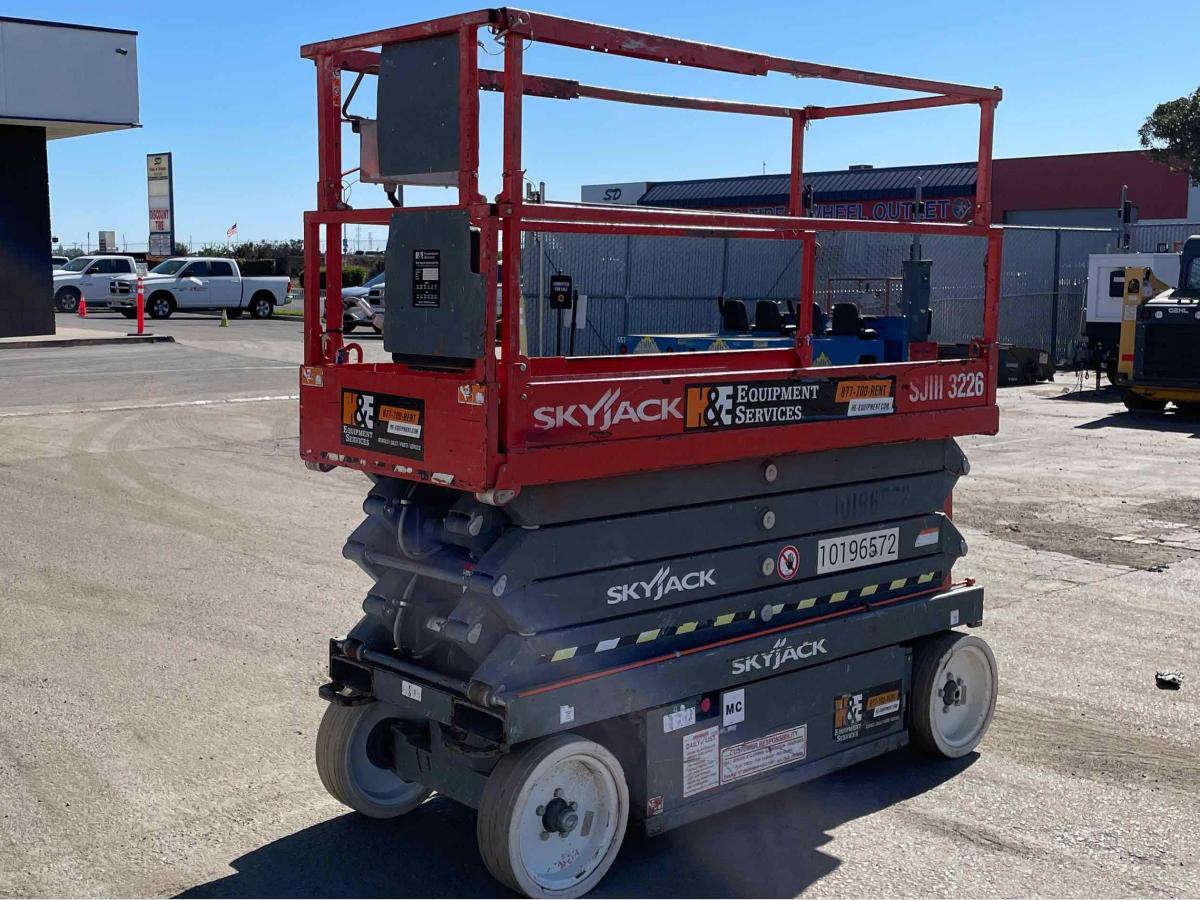 2016 Skyjack SJ3226