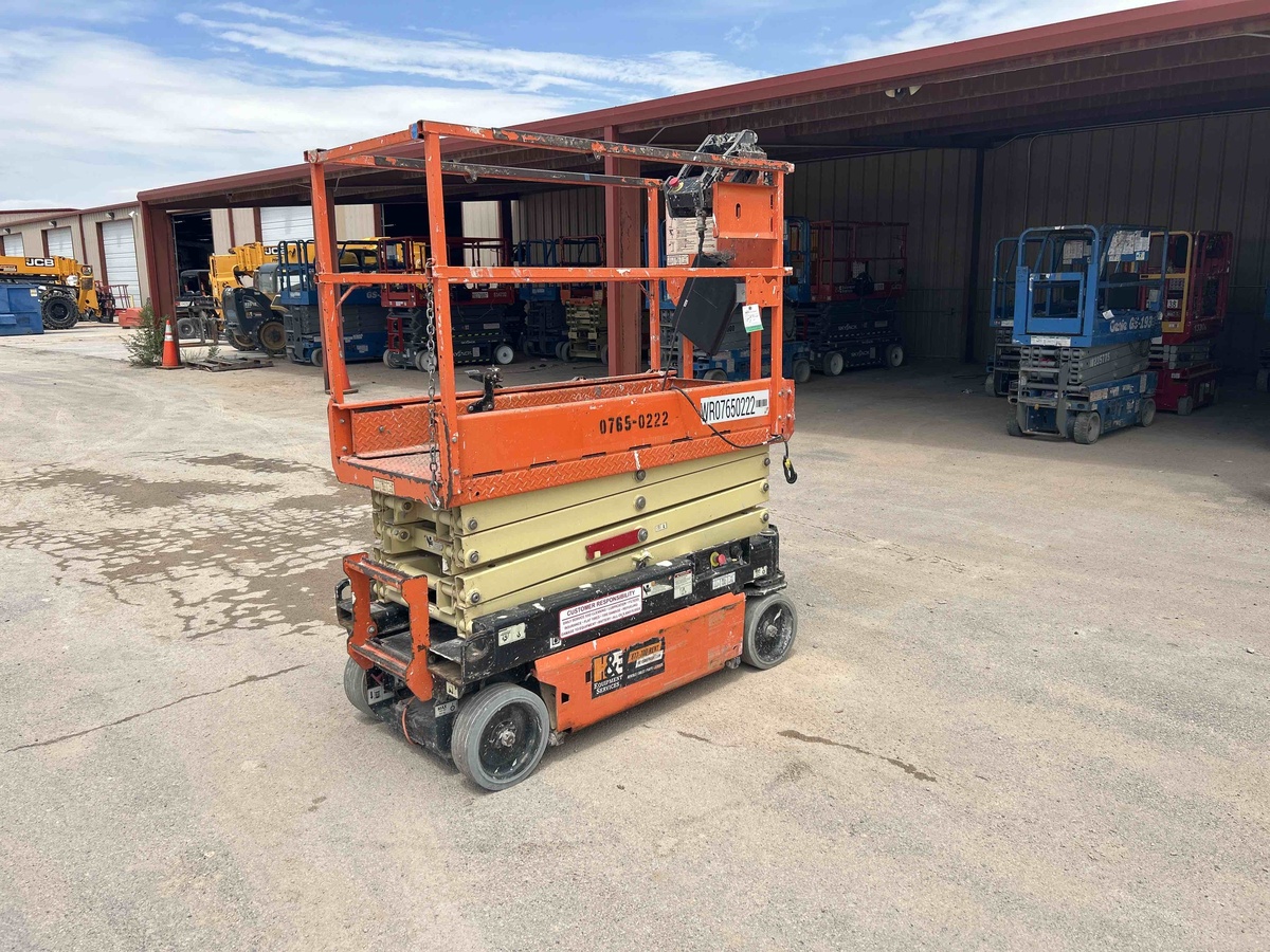 2018 JLG 1932R