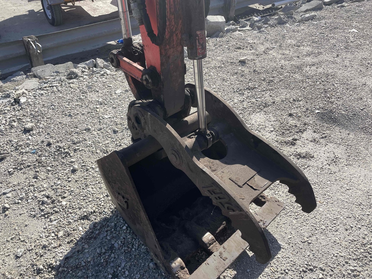 2020 Kubota U27-4-11