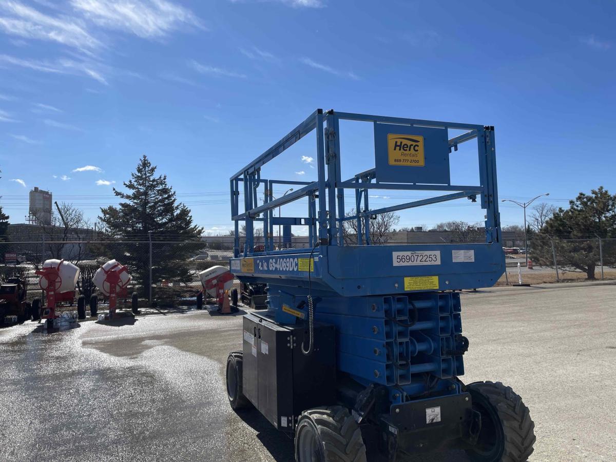 2016 Genie GS-4069 DC