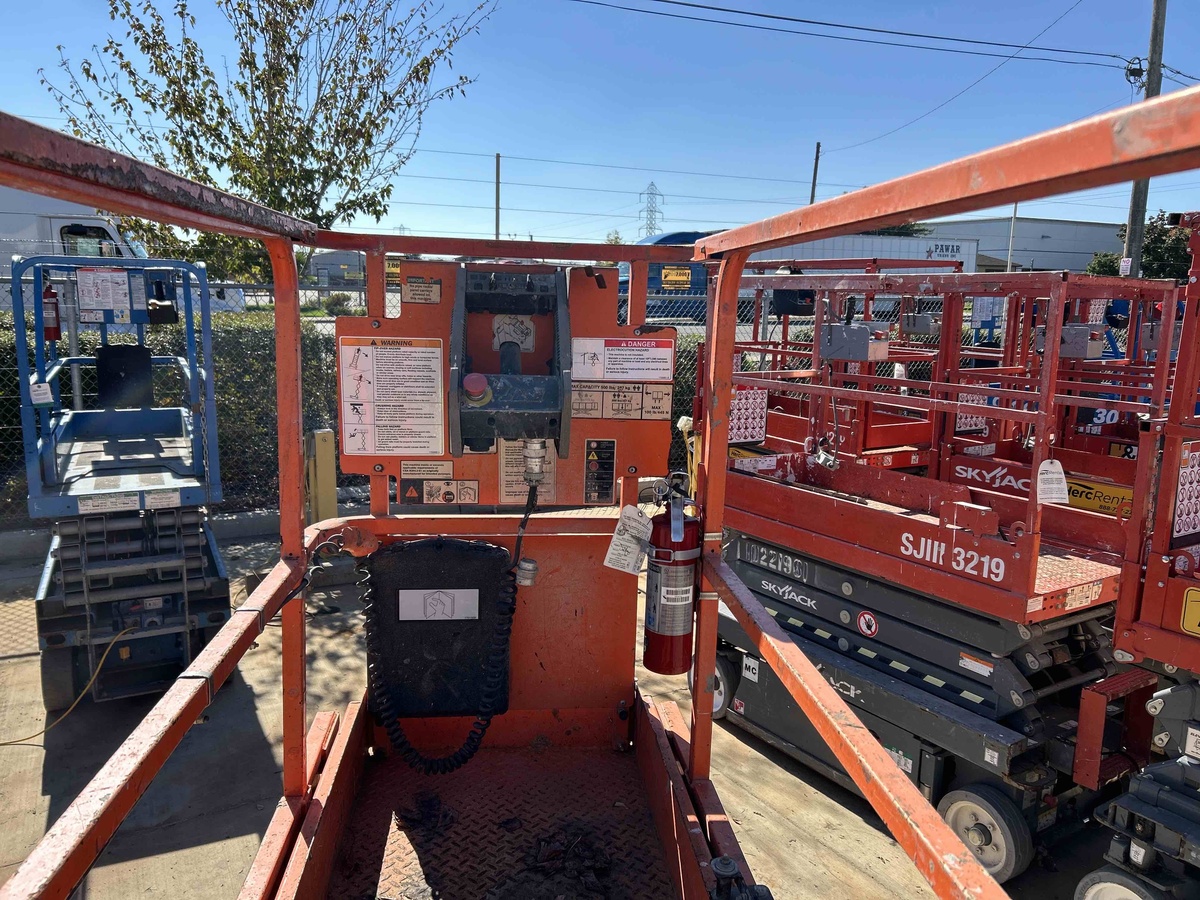 2018 JLG 1930ES-4