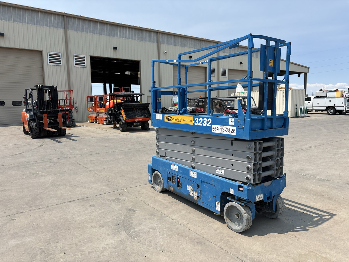 2017 Genie GS-3232-2