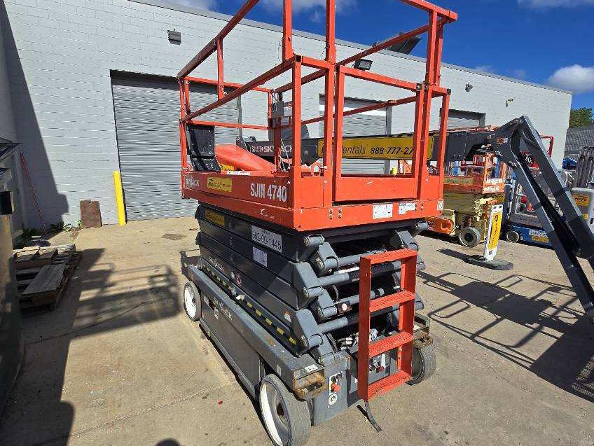 2017 Skyjack SJ4740