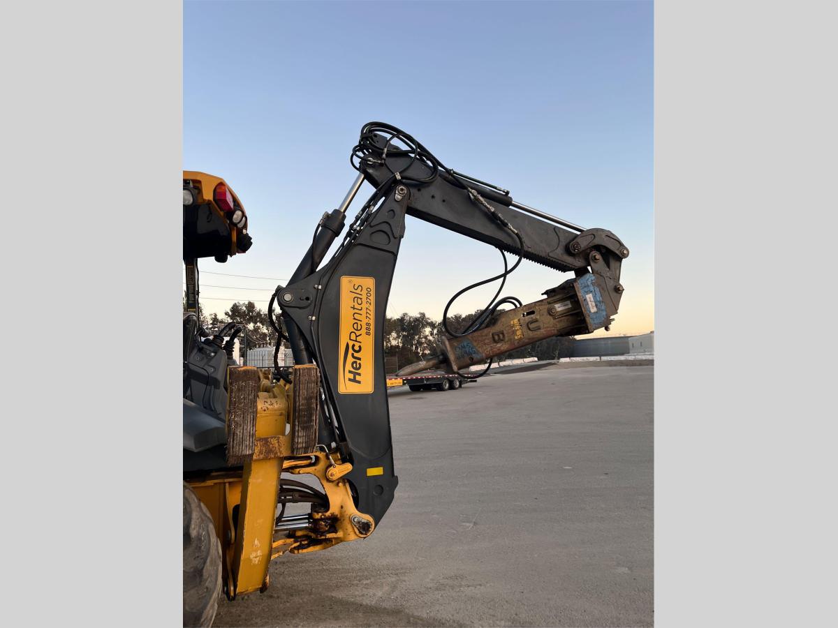 2015 John Deere 310L