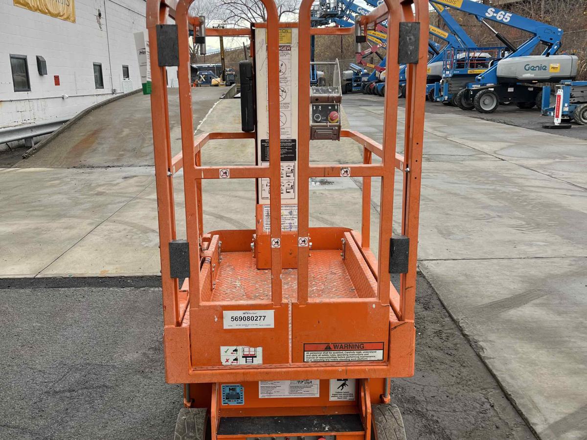 2021 Snorkel TM12