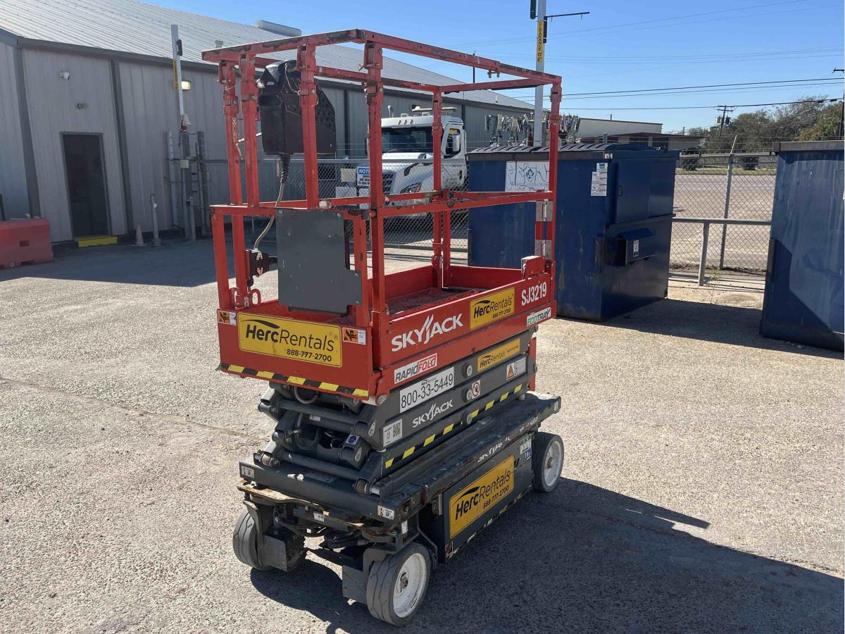 2021 Skyjack SJ3219