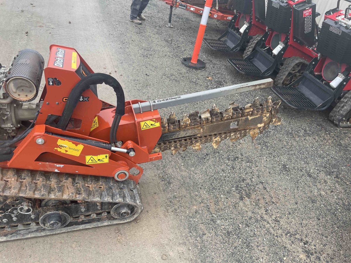 2020 Ditch Witch C24X-5