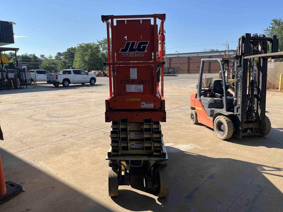 2016 JLG 2632ES