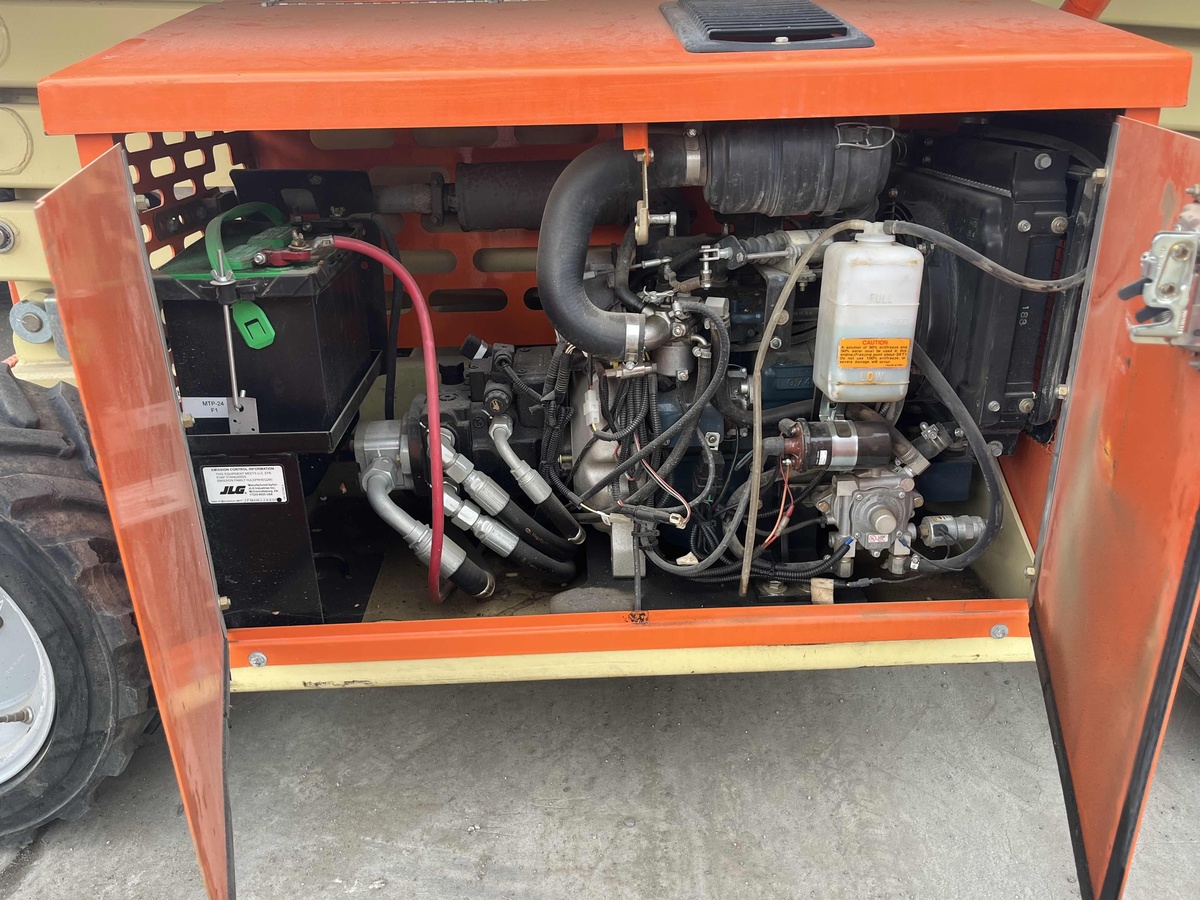 2018 JLG 260MRT-5