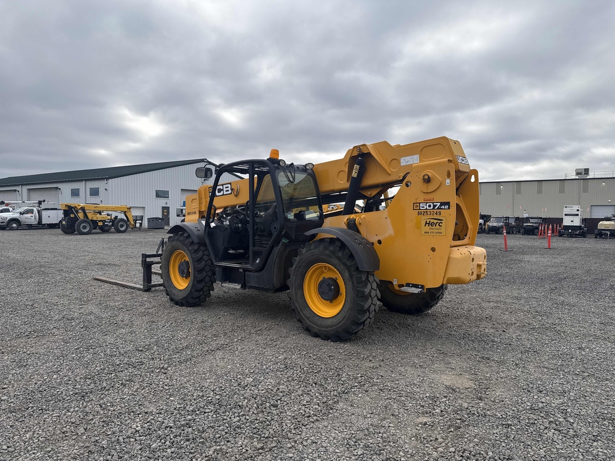 2018 JCB 507-42-4