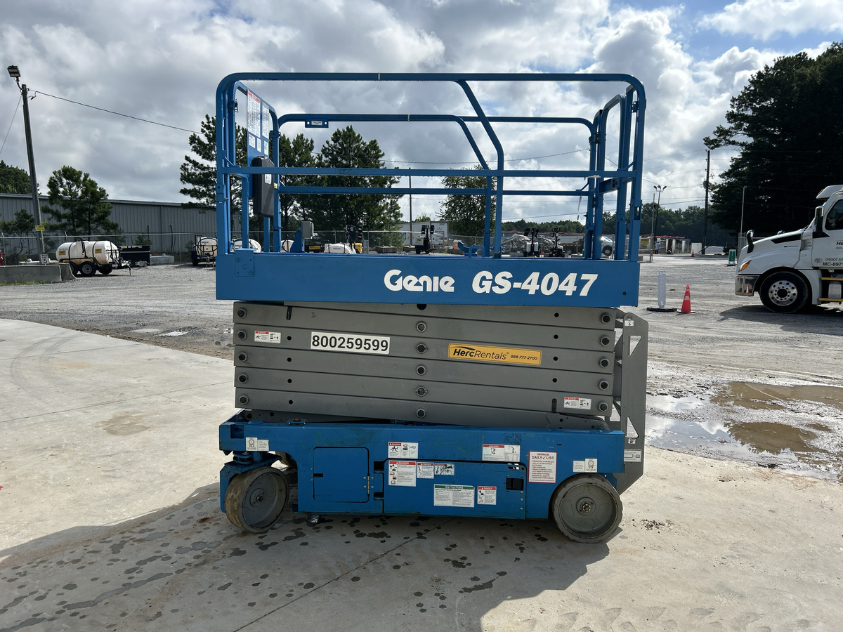 2019 Genie GS-4047