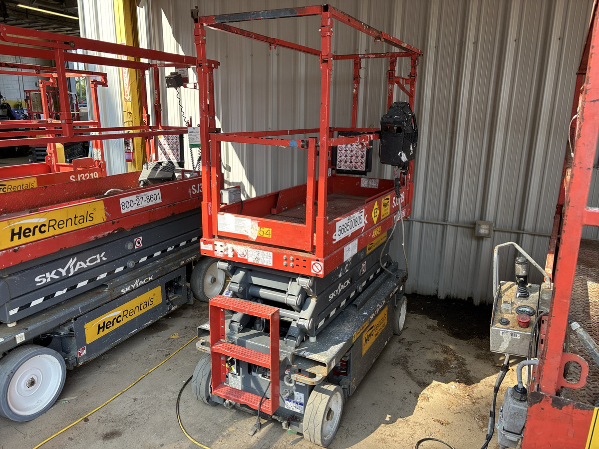2021 Skyjack SJ3219