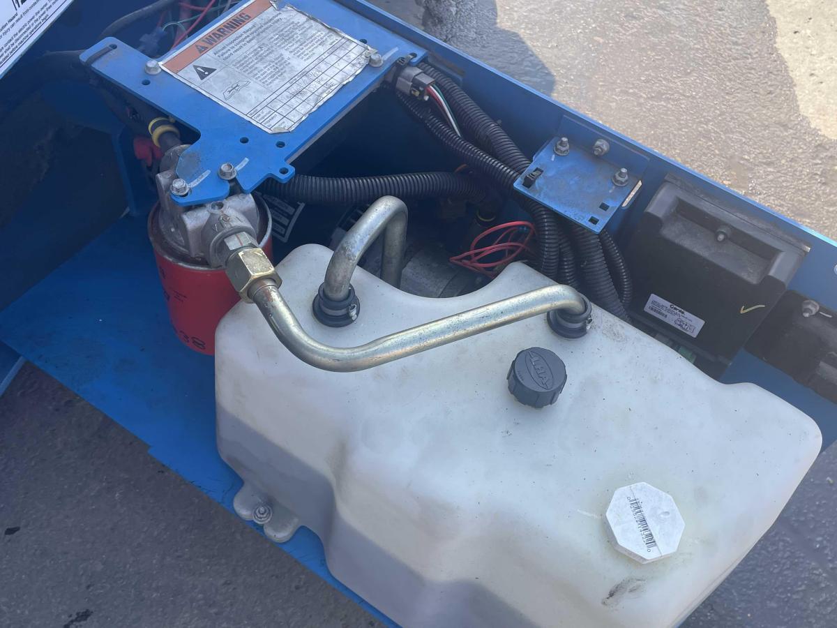 2016 Genie GS-3246