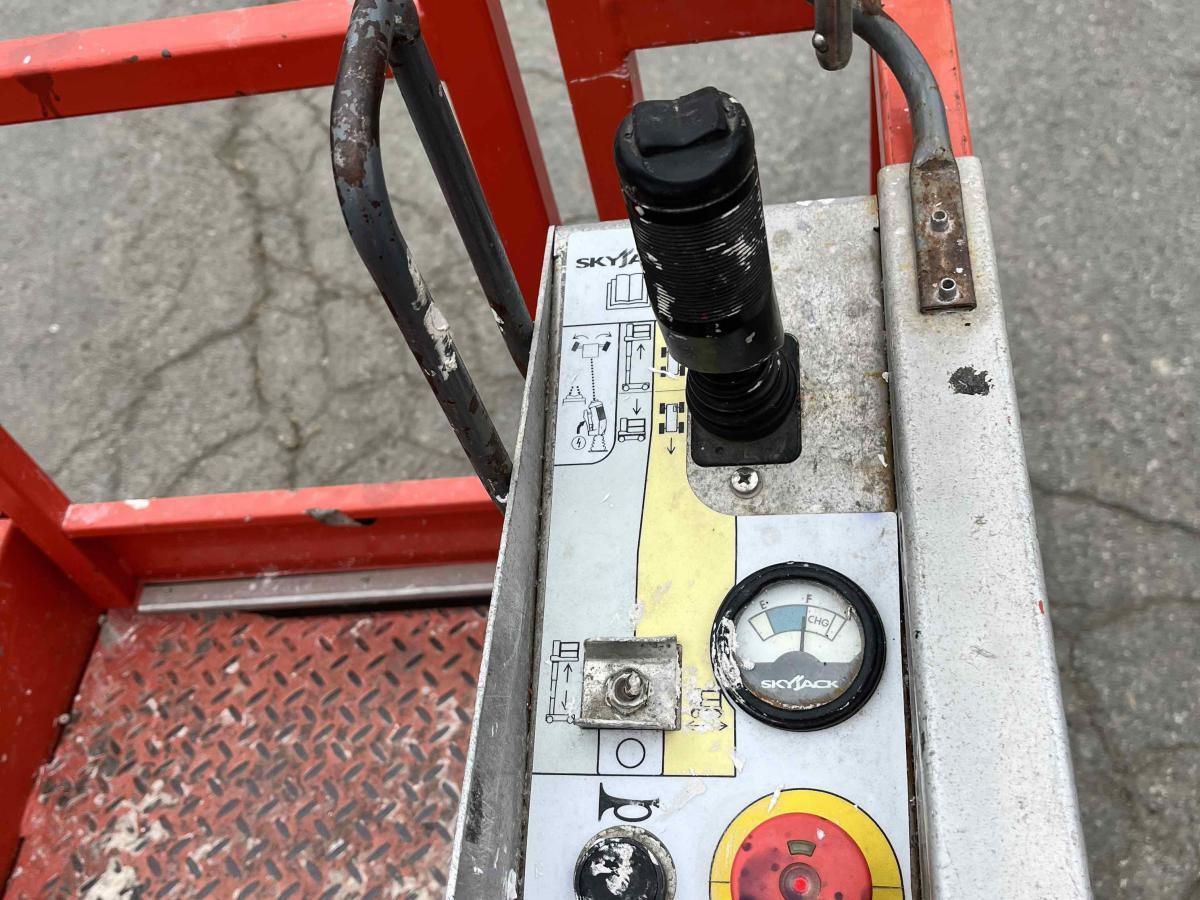 2019 Skyjack SJ16-3