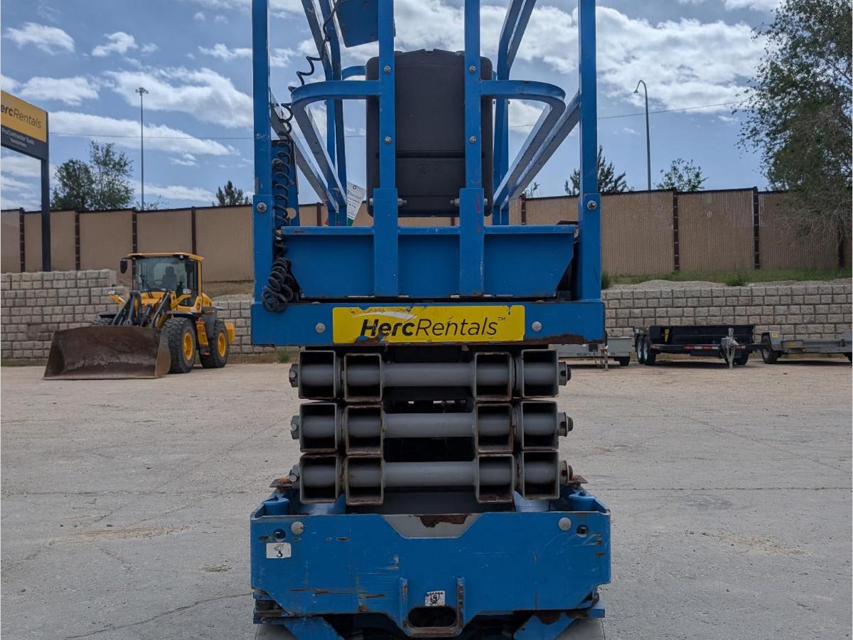 2018 Genie GS-1930