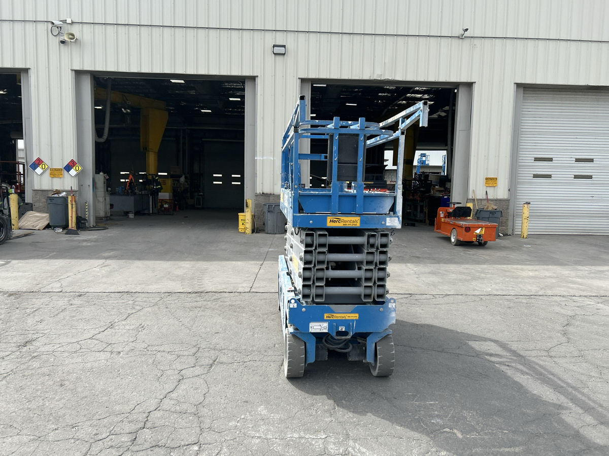 2018 Genie GS-3232-4