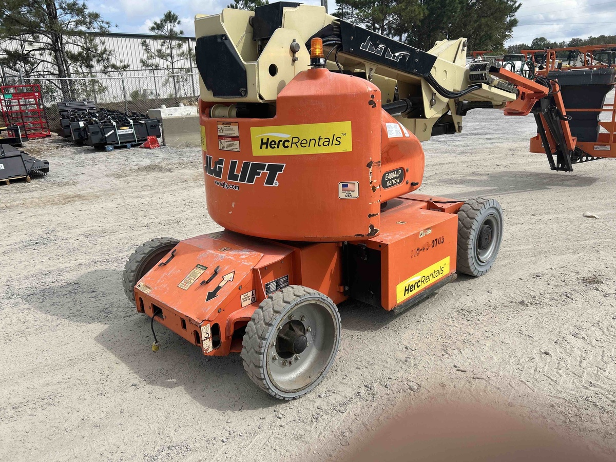 2014 JLG E400AJPN-9