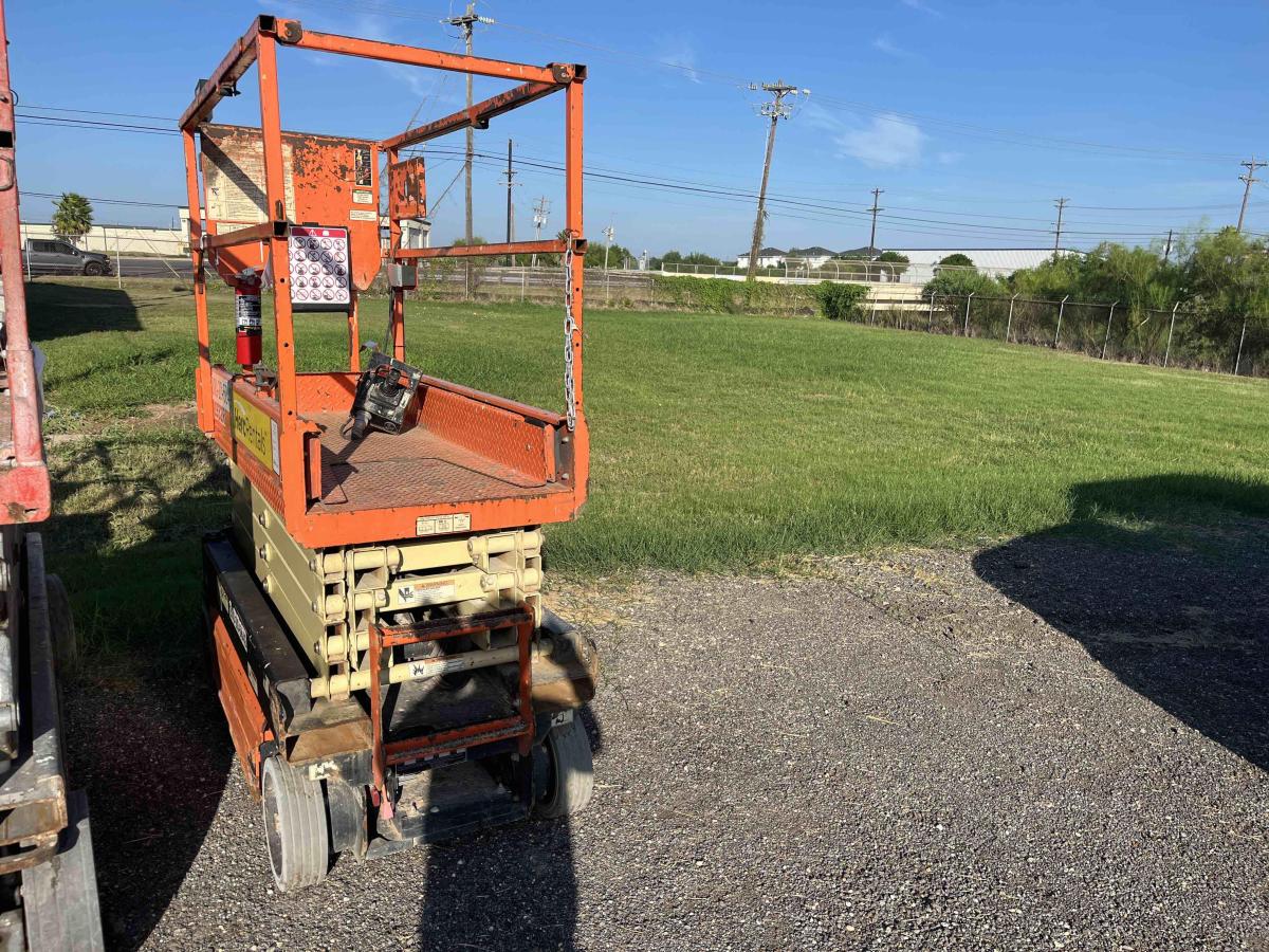 2018 JLG 1932R-4