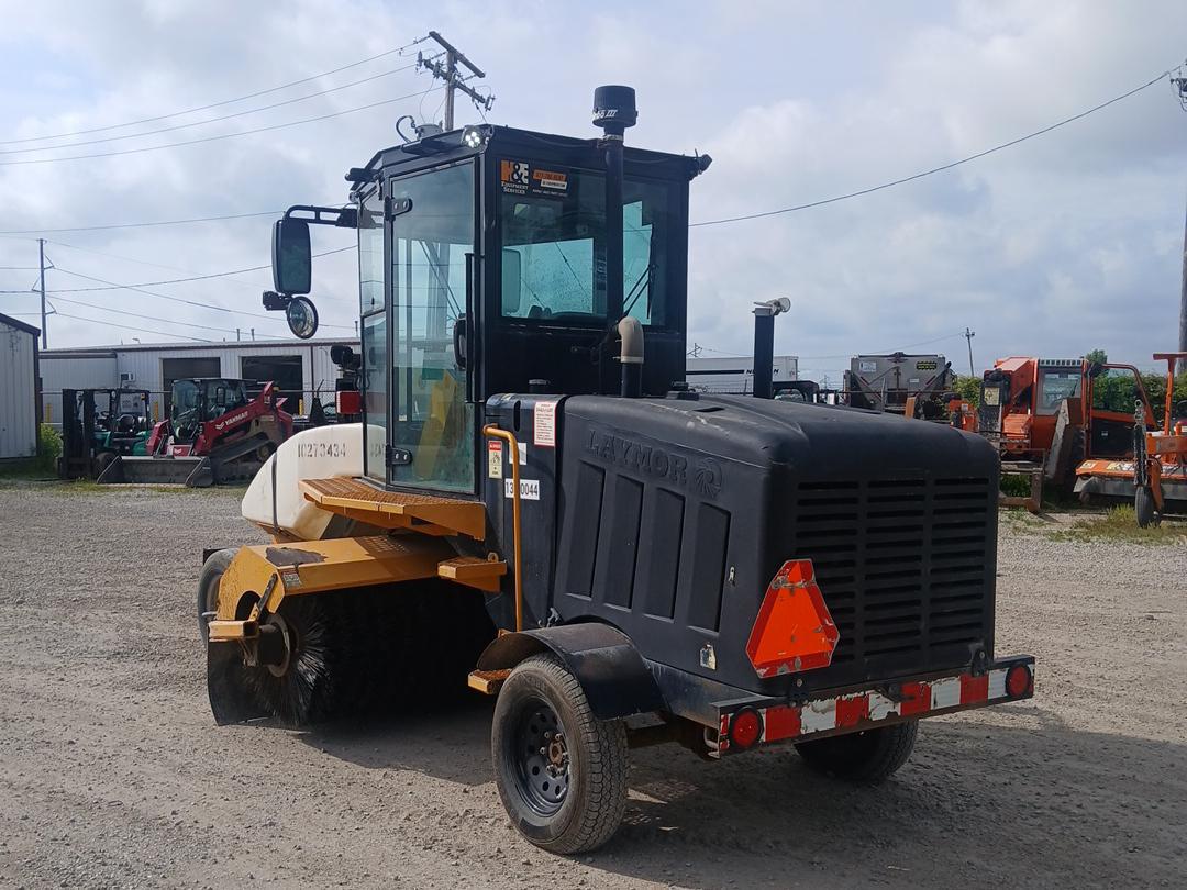 2019 LayMor SweepMaster 450-ST-6
