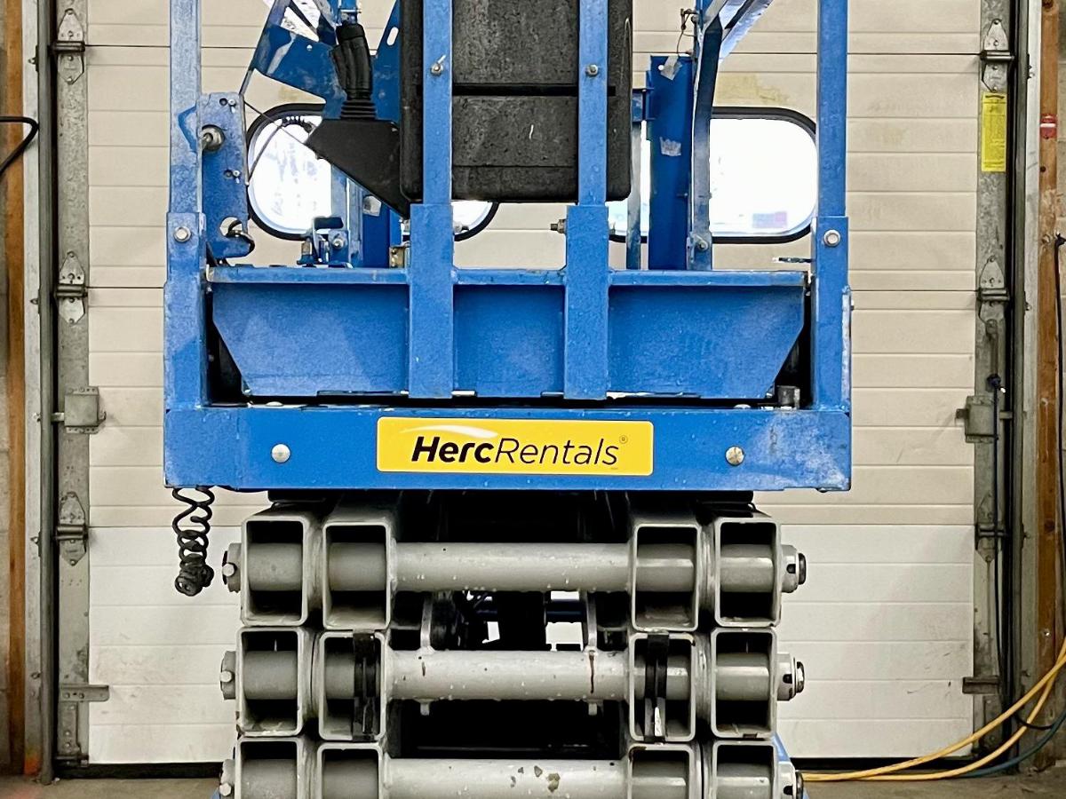 2017 Genie GS-2632