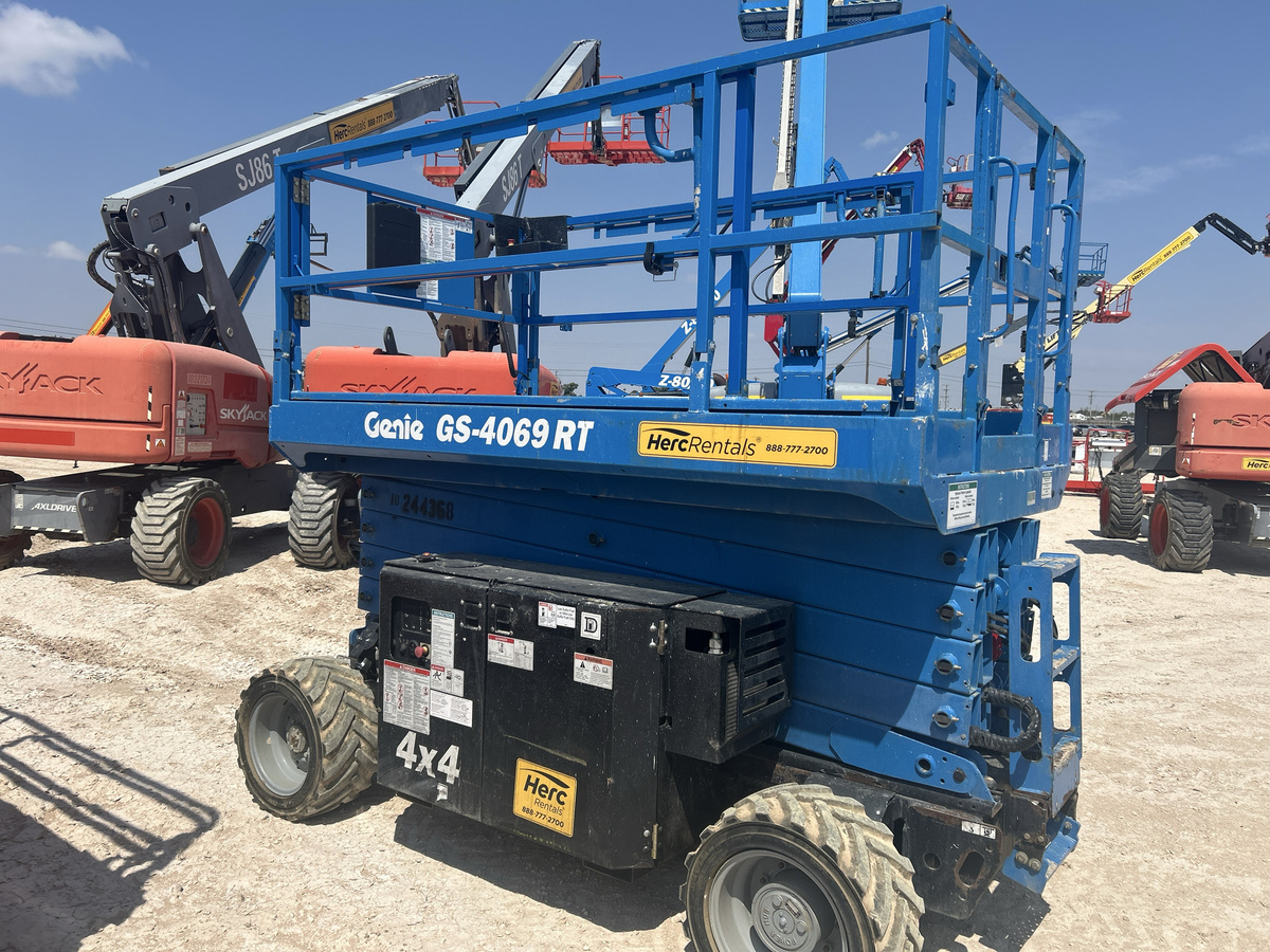 2018 Genie GS-4069 RT-3