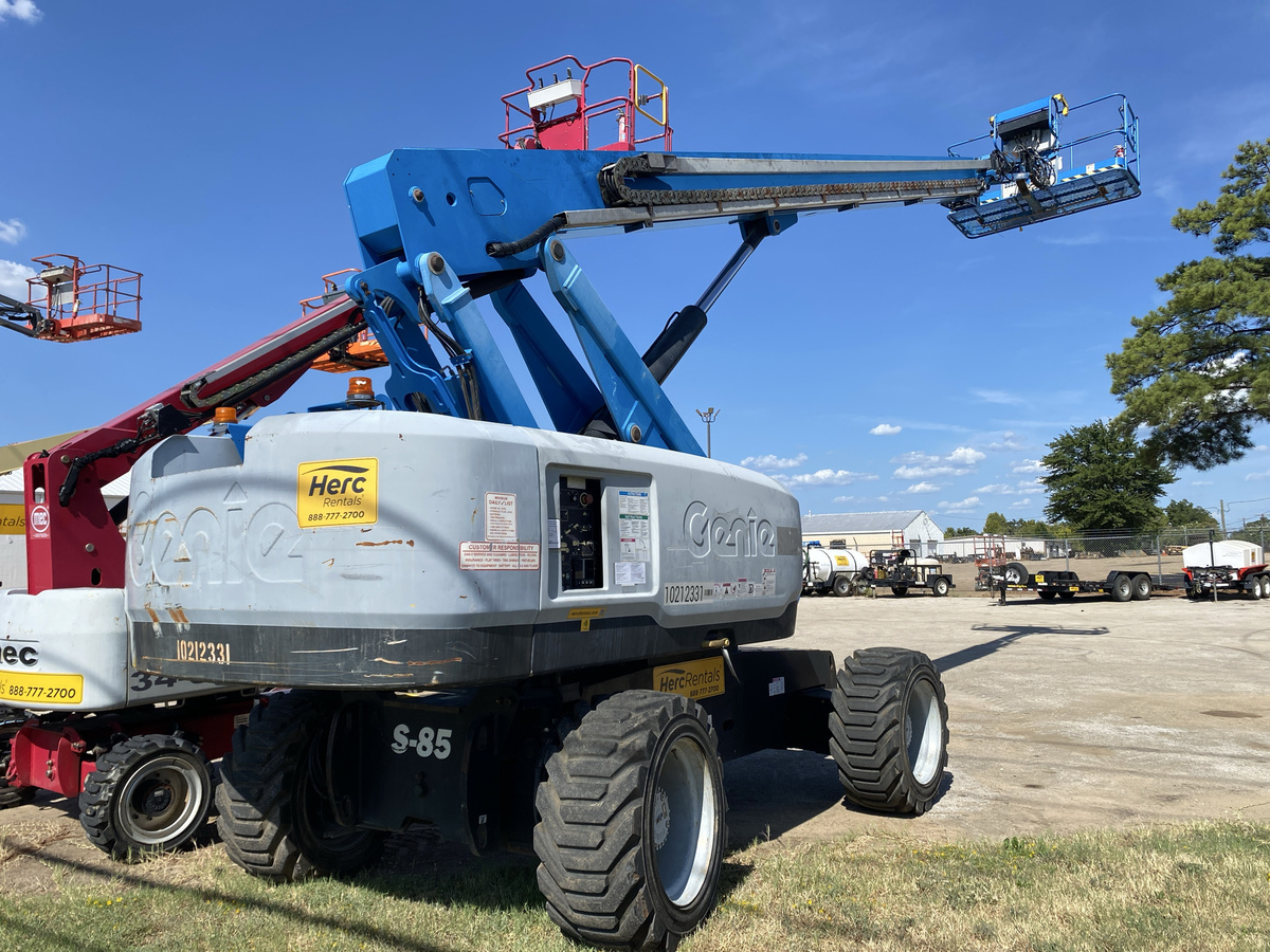 2017 Genie S-85-3