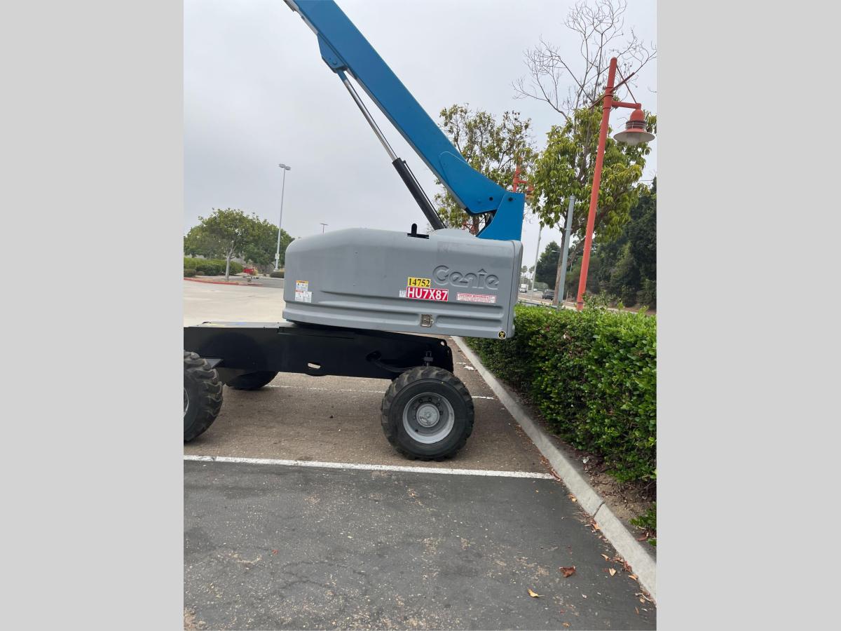 2008 Genie S-40