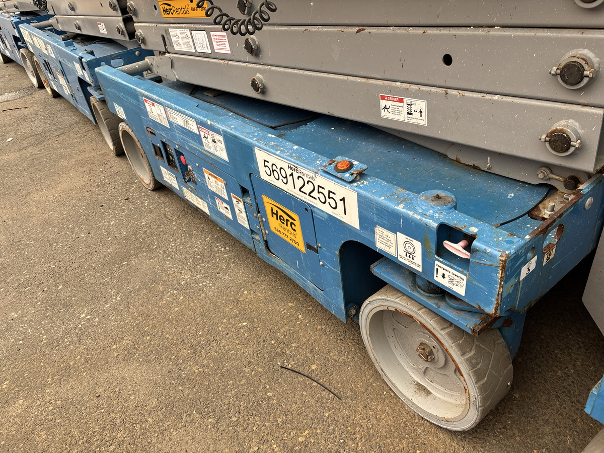 2019 Genie GS-3246-3