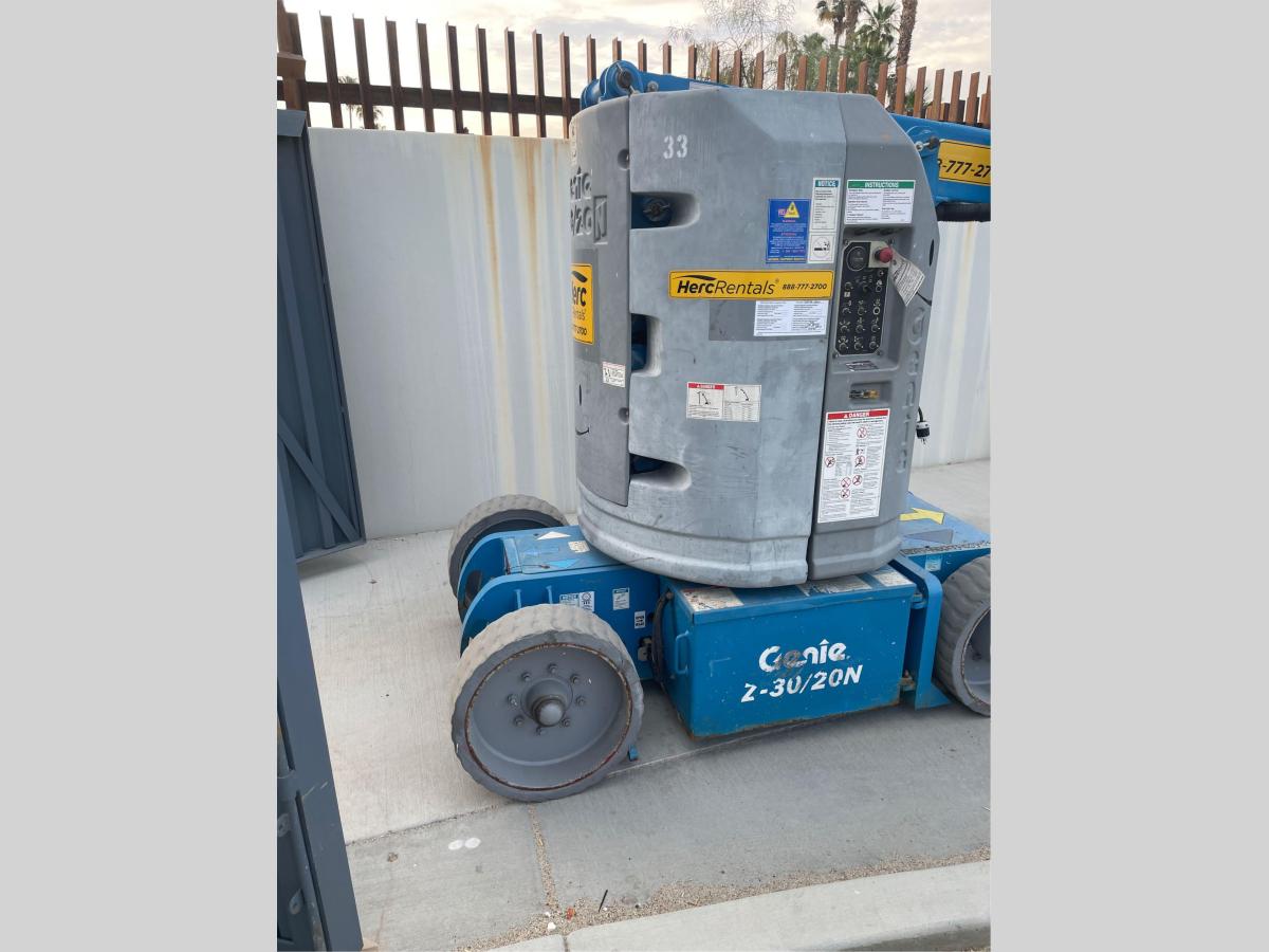 2011 Genie Z-30/20 N