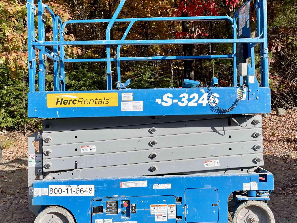 2016 Genie GS-3246