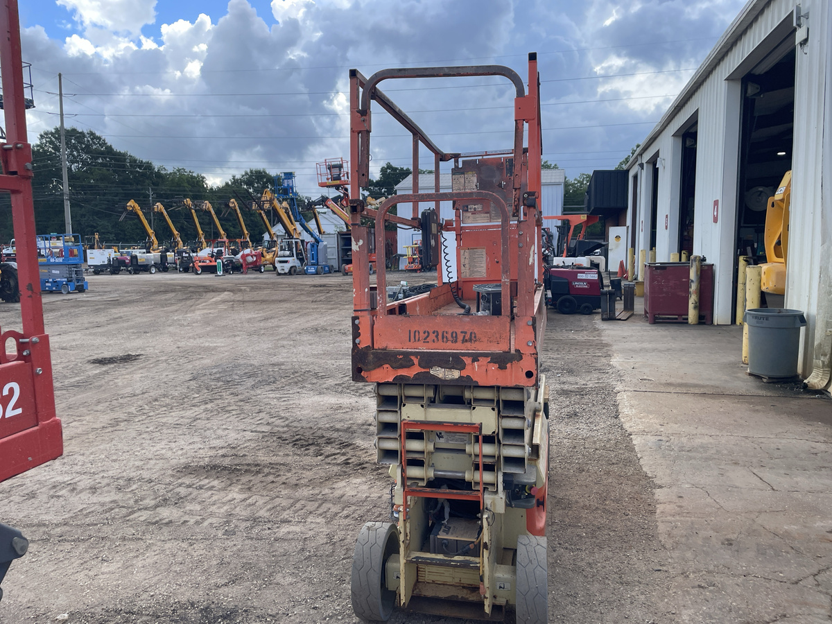 2018 JLG 2632ES-3