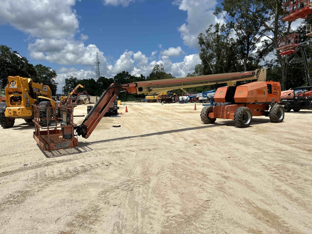 2013 JLG 860SJ