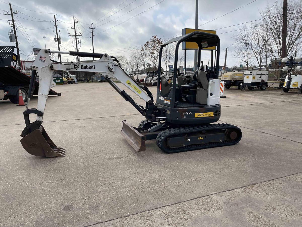 2019 Bobcat E26