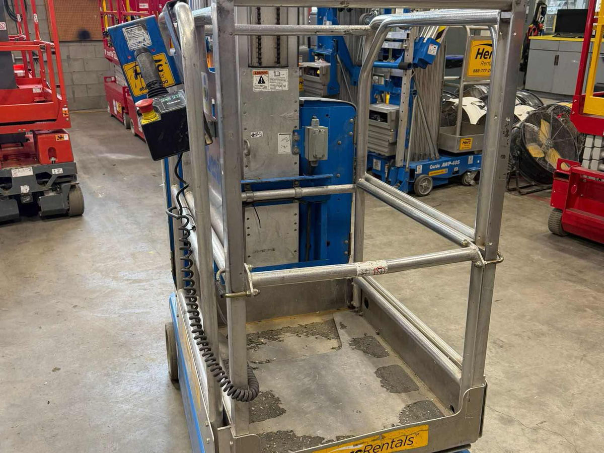 2018 Genie GR-20-8