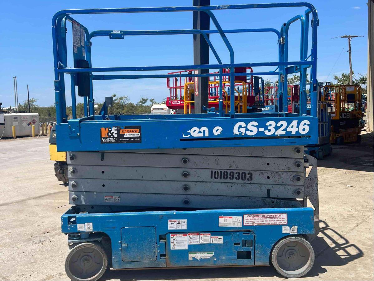 2016 Genie GS-3246-7