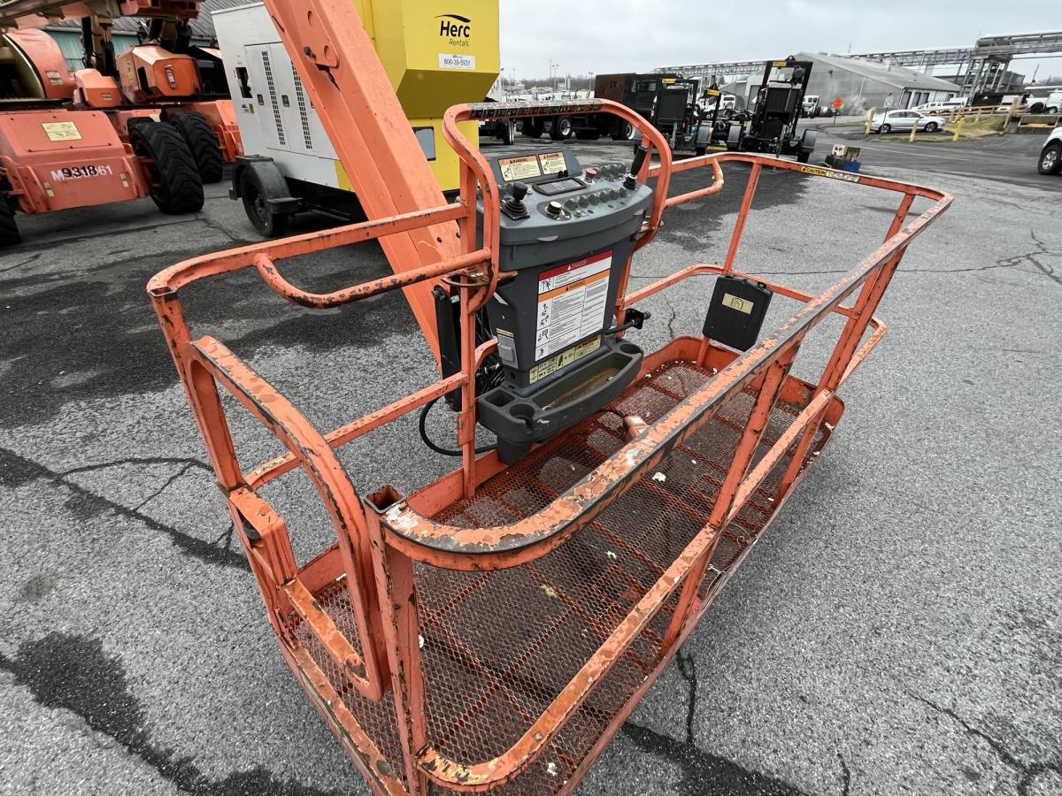 2006 JLG 1200SJP