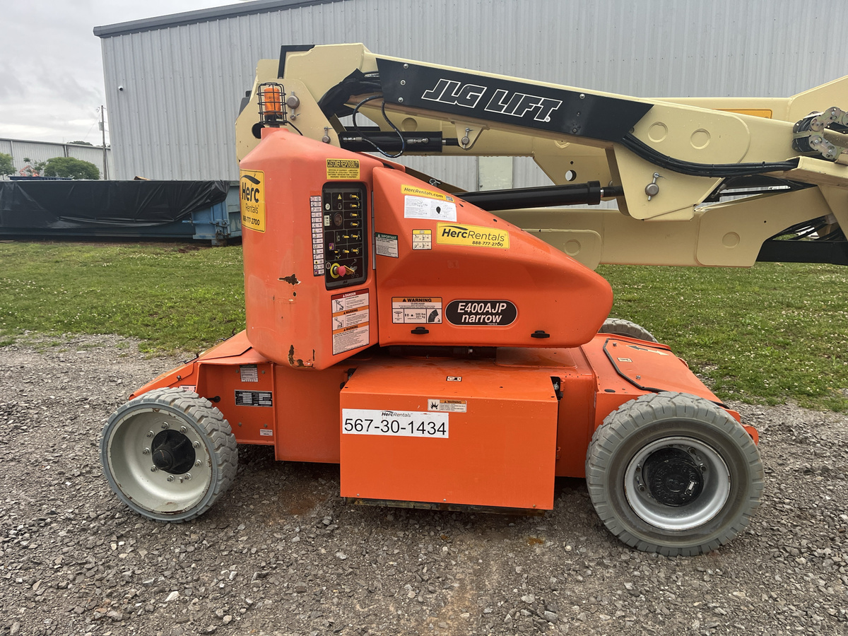 2018 JLG E400AJPN-3
