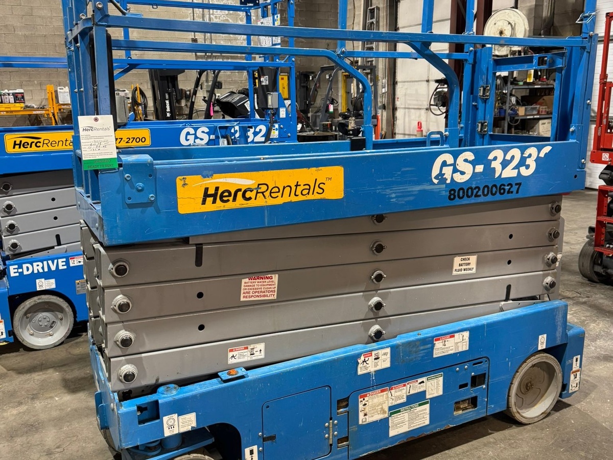 2018 Genie GS-3232-2