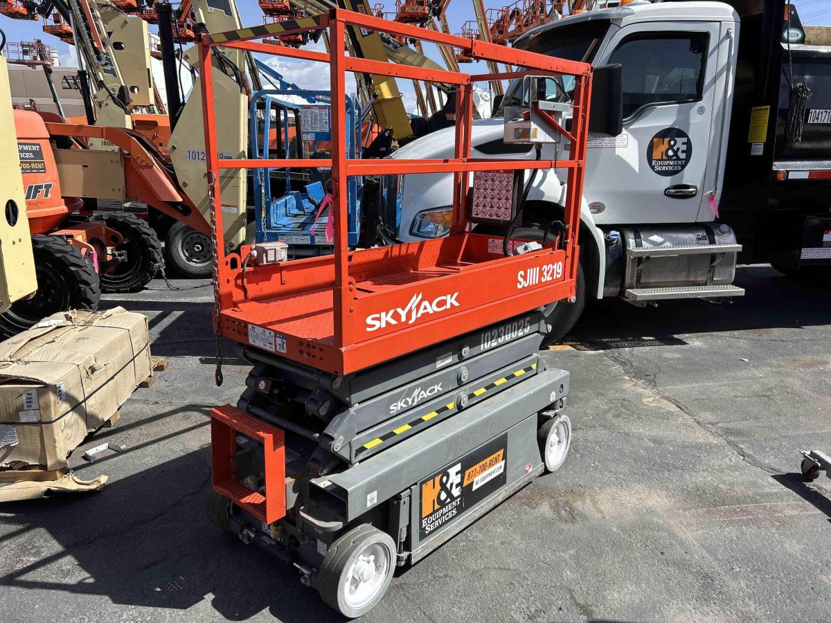 2017 Skyjack SJ3219