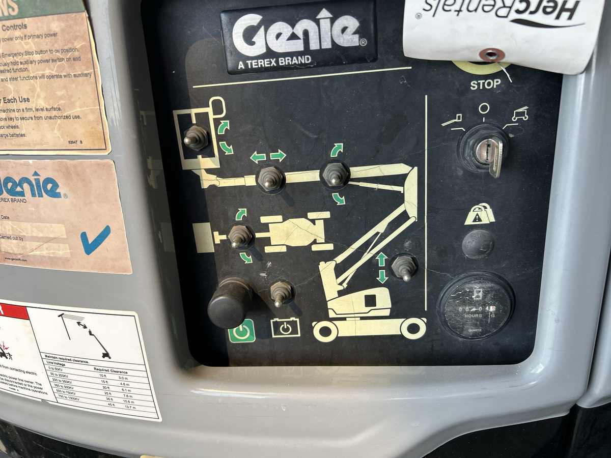 2017 Genie Z-33/18-8