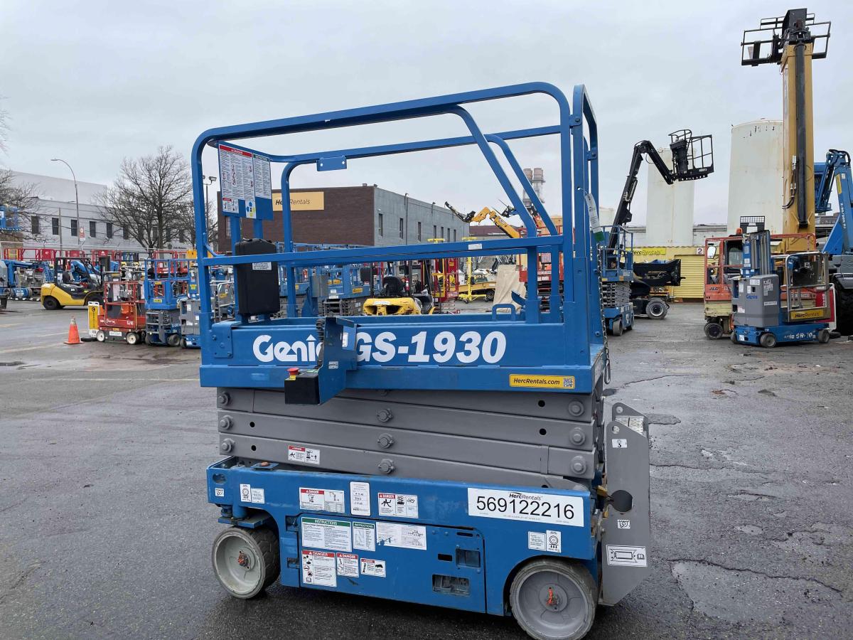 2017 Genie GS-1930