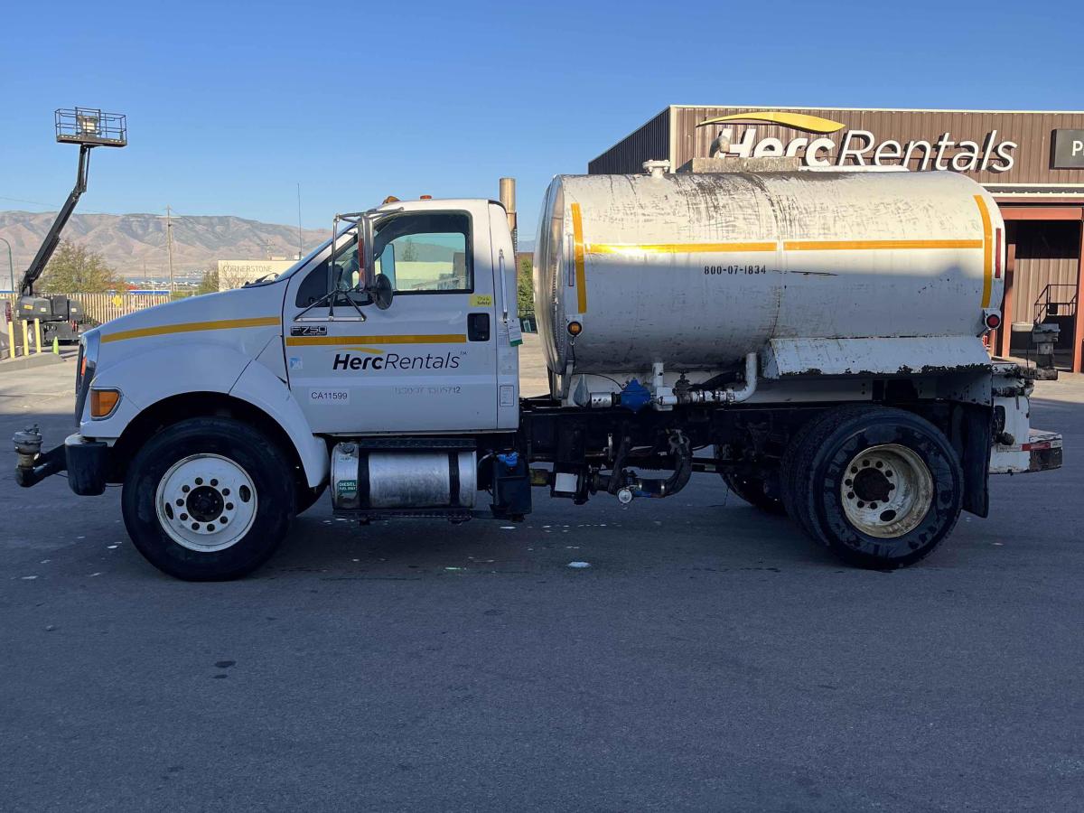 2015 Ford F750