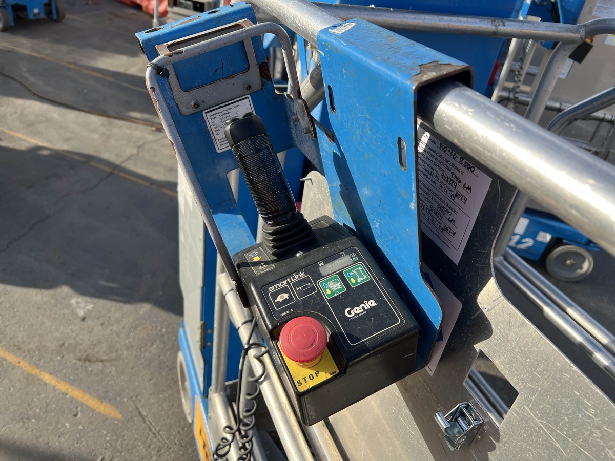 2018 Genie GR-12-9