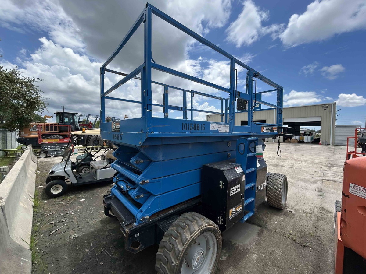 2015 Genie GS-4390 RT-2